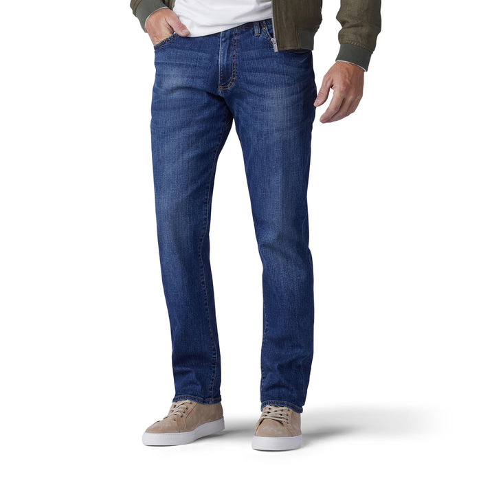 Lee Men's Modern X-Treme Motion Straight Leg Jeans
